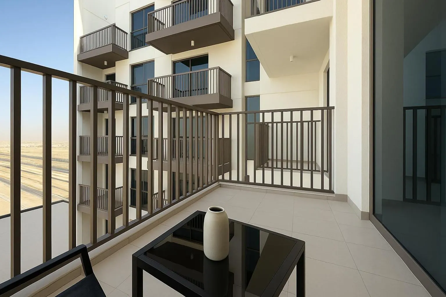 Bright & Modern Stay In Al Furjan Dubai Apartment
